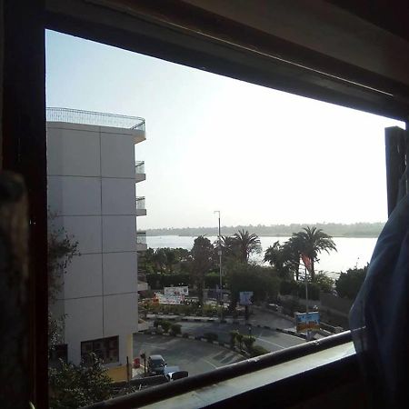 Corniche El Nile Flat Apartment Luxor Exterior photo