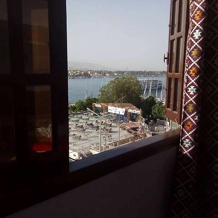 Corniche El Nile Flat Apartment Luxor Exterior photo